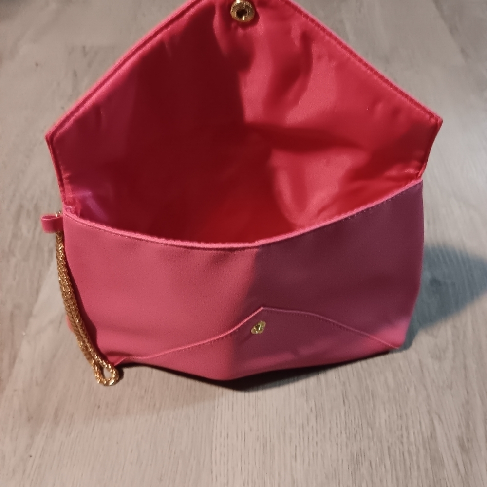 Chic Pink Clutch with Gold Chain - Picture 3 of 4